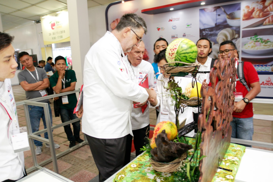 Hội chợ Triển lãm Thương mại Food & Hotel Hà Nội 2023 trở lại, thu hút sự tham gia của các chuyên gia lĩnh vực Horeca. Ảnh: Nhịp sống kinh tế